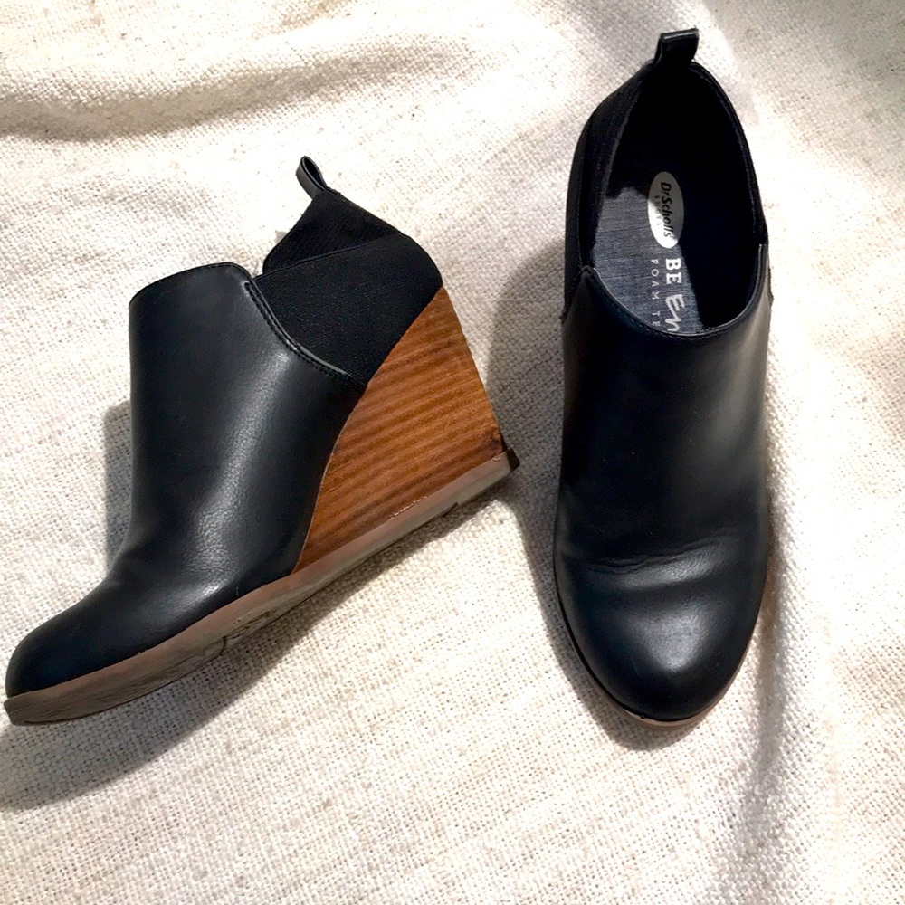 Heeled booties, size 6